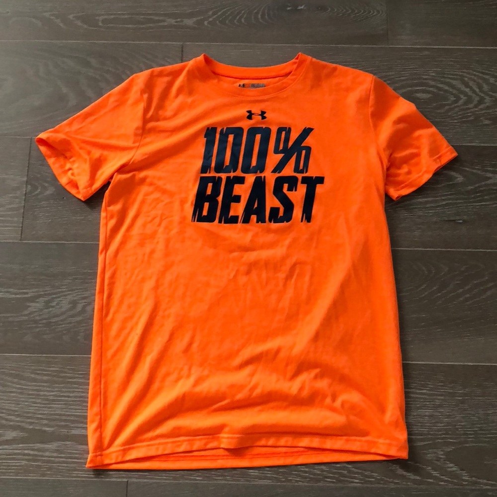 Under Armour T-shirt